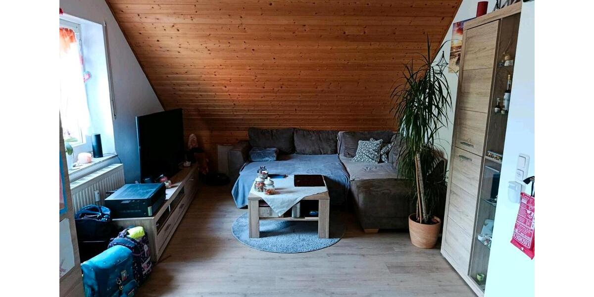 Dachgeschoßwohnung Wahrenholz - 3 Zimmer, 65 m&sup2;, 520&euro; | Angebot:26477625