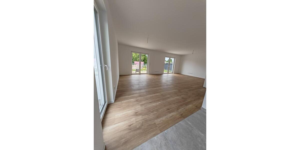 Einfamilienhaus - Erstbezug in 03096 Briesen, 10km von Cottbus 4 zimmer