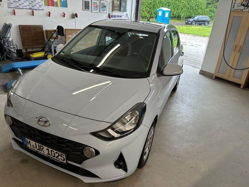 i10