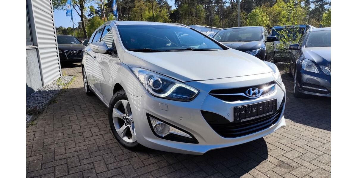 Hyundai i40 145.209 km 7.950 &euro; Schlangen 33189