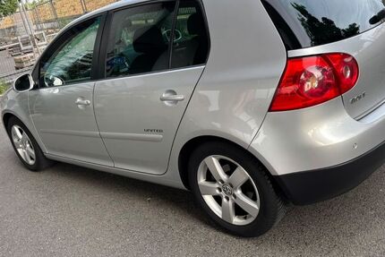VW Golf 232.037 km 4.000 &euro; Ludwigshafen am Rhein 67059
