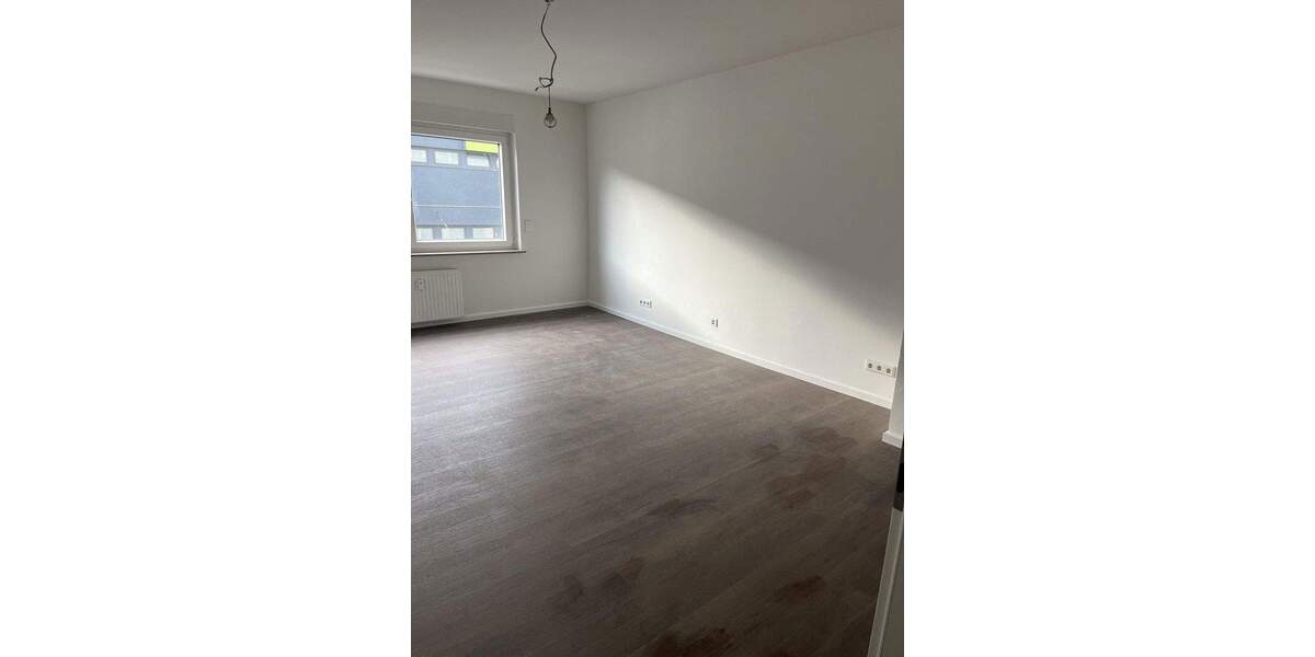Etagenwohnung Krefeld Stadtmitte - 3 Zimmer, 91 m&sup2;, 750&euro; | Angebot:25360416
