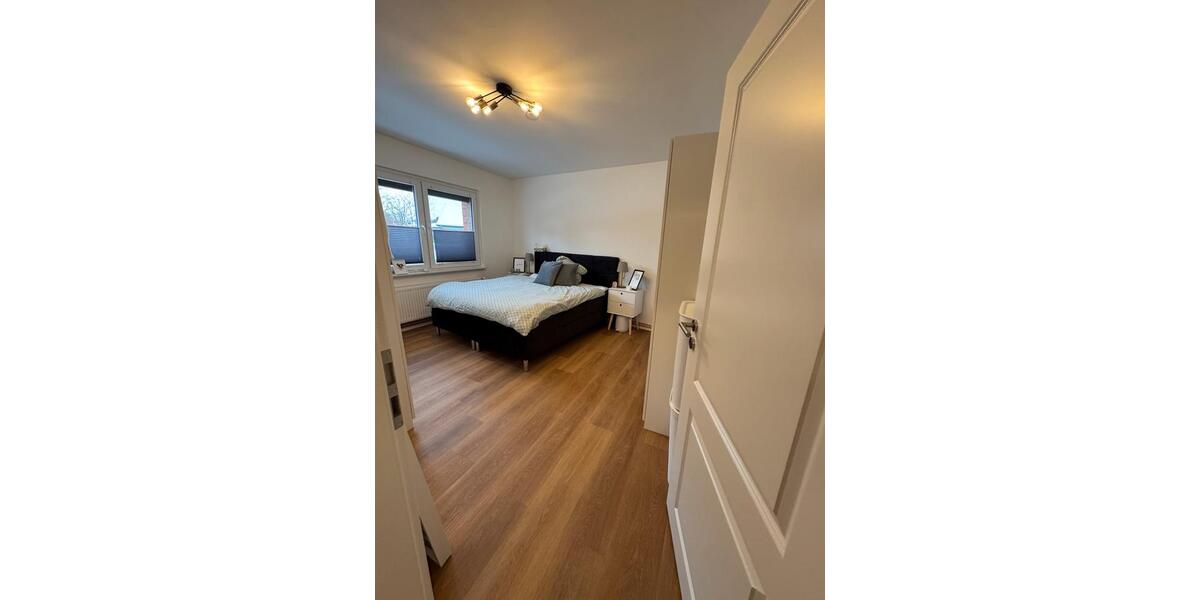 Erdgeschoßwohnung Rühen - 3 Zimmer, 86 m&sup2;, 800&euro; | Angebot:25512119