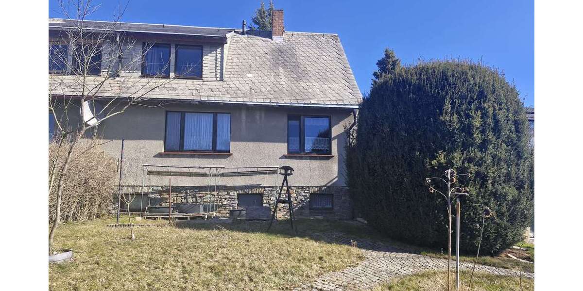 Haus zum Kaufen in Lauter-Bernsbach 140.000 € 152 m² 8 zimmer