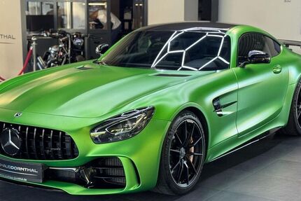 Mercedes AMG GT R