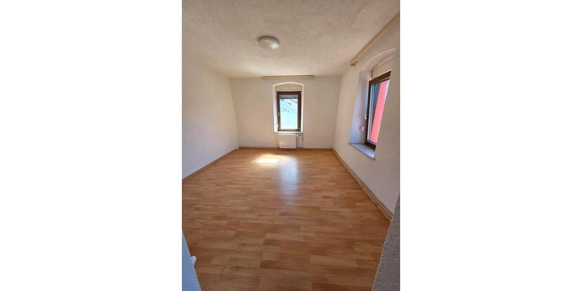 Erdgeschoßwohnung Nonnweiler - 4 Zimmer, 80 m&sup2;, 920&euro; | Angebot:26059610