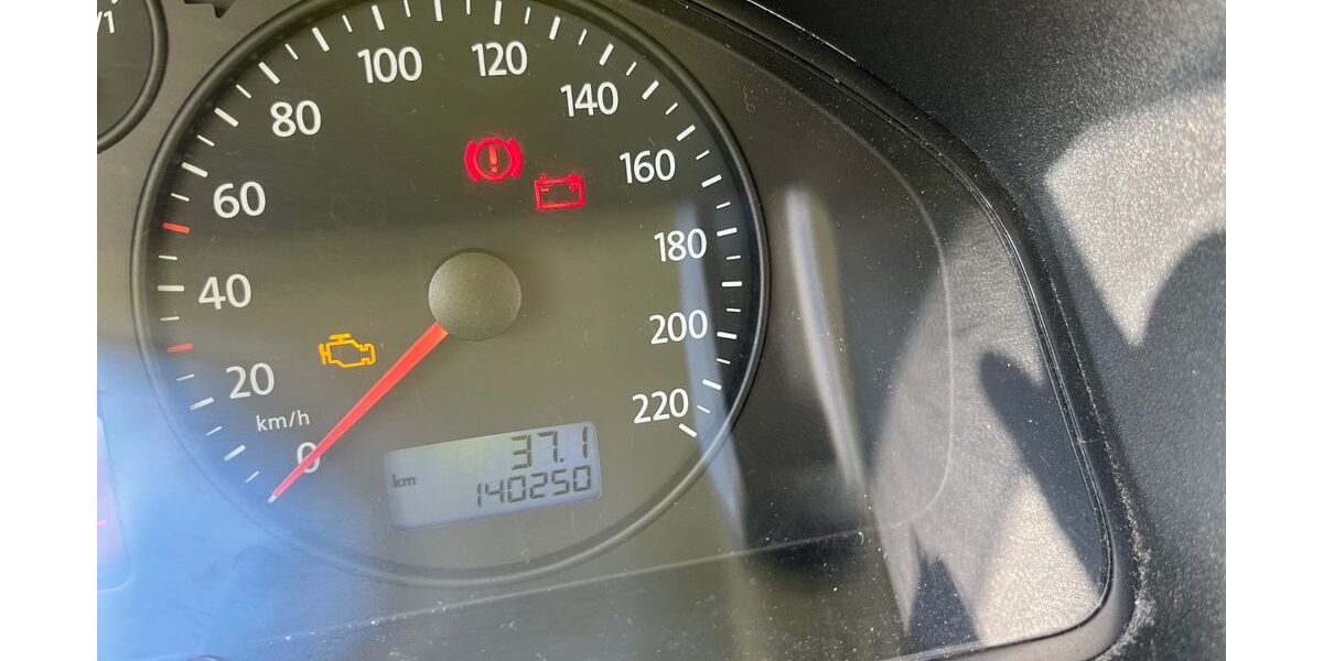 VW T5 Transporter 140.000 km 12.999 € Pforzheim 75172