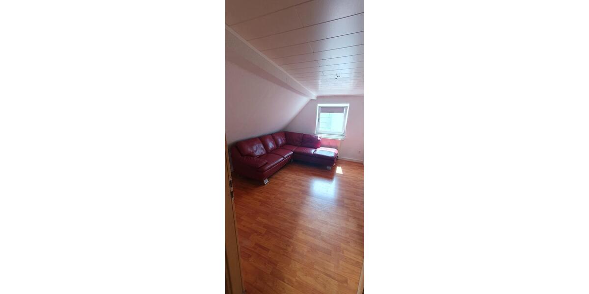 Dachgeschoßwohnung Wipperfürth - 3 Zimmer, 53 m&sup2;, 530&euro; | Angebot:26323577