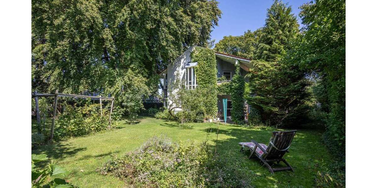 Haus zum Kaufen in Oberhaching 3.280.000 € 323.34 m² 6 zimmer