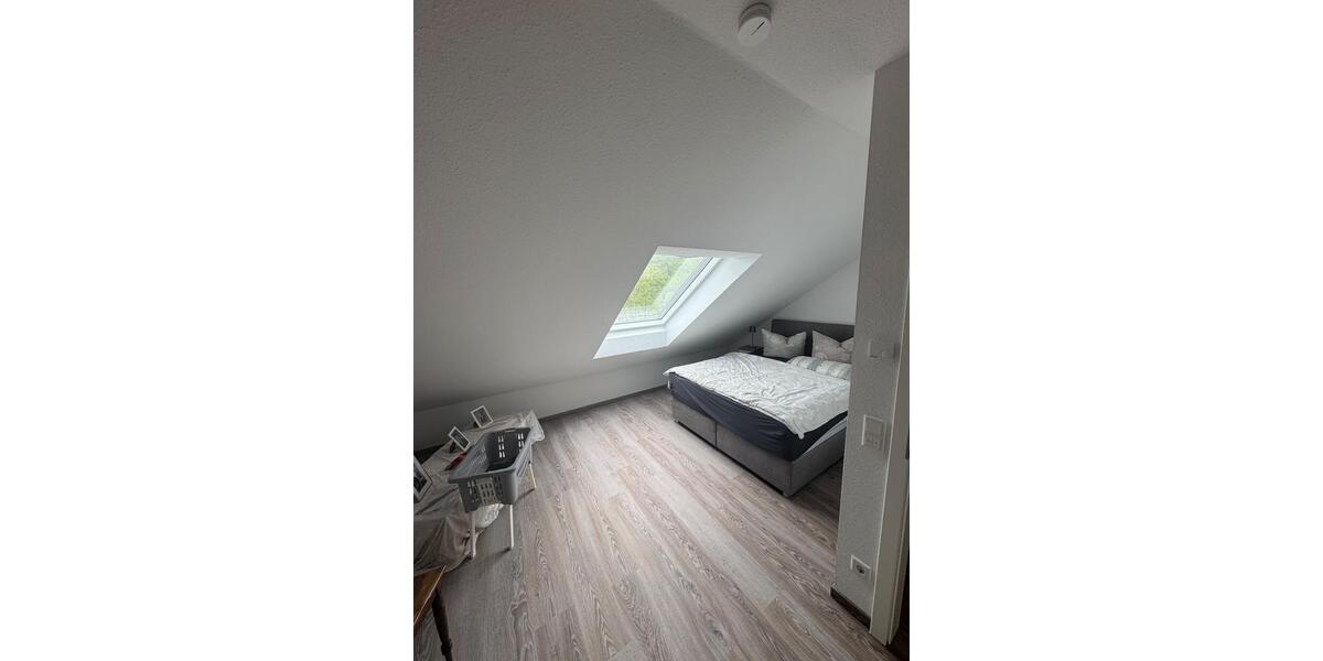 Reihenhaus Bad Endbach - 6 Zimmer, 128 m&sup2;, 1.350&euro; | Angebot:26383123