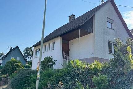 Haus Kirchhundem Oberhundem - 5 Zimmer, 125 m&sup2;, 129.000&euro; | Angebot:23953344