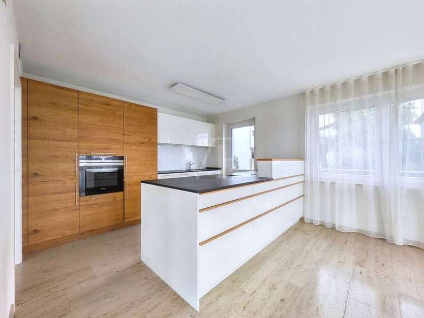 Haus zum Kaufen in Korb 815.000 € 166 m² 6.5 zimmer