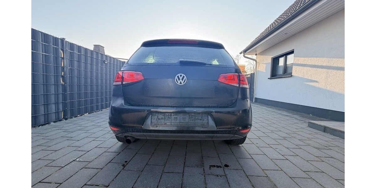VW Golf 232.000 km 6.499 &euro; Bergkamen 59192