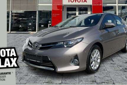 Toyota Auris 91.300 km 10.490 &euro; Dresden 01217
