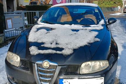 Alfa Romeo GT 151.552 km 1.500 &euro; Dreieich 63303