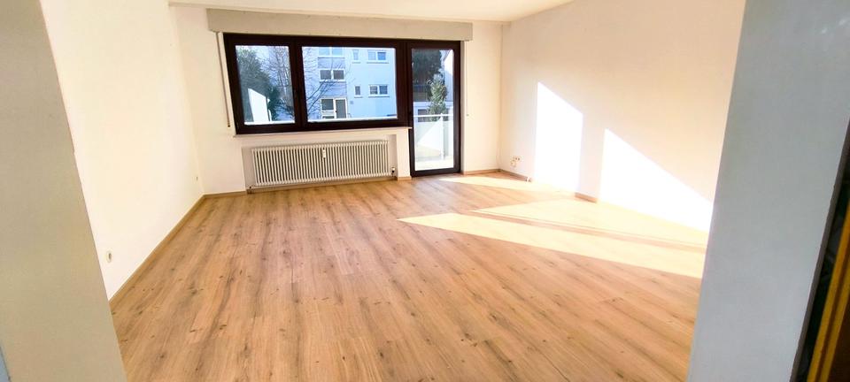 Etagenwohnung Weinsberg - 3.5 Zimmer, 86 m&sup2;, 1.290&euro; | Angebot:26185026