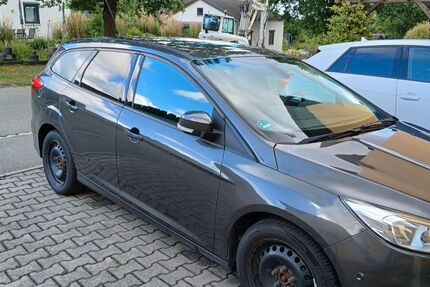 Ford Focus 87.100 km 8.000 &euro; Erbendorf 92681