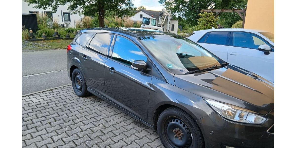 Ford Focus 87.100 km 8.000 &euro; Erbendorf 92681