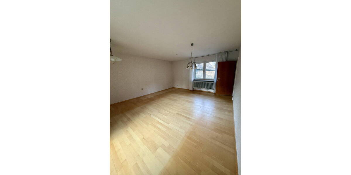 Etagenwohnung Brombachtal Kirchbrombach - 4 Zimmer, 160 m&sup2;, 1.400&euro; | Angebot:26790529