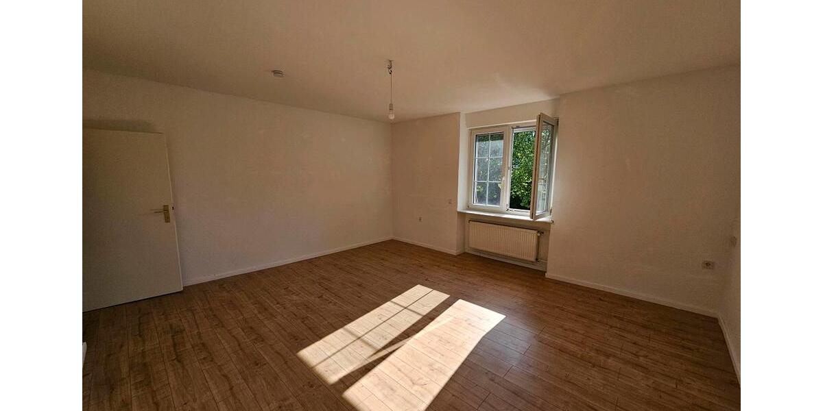 Etagenwohnung Dillingen (Saar) - 4 Zimmer, 100 m&sup2;, 750&euro; | Angebot:26616845