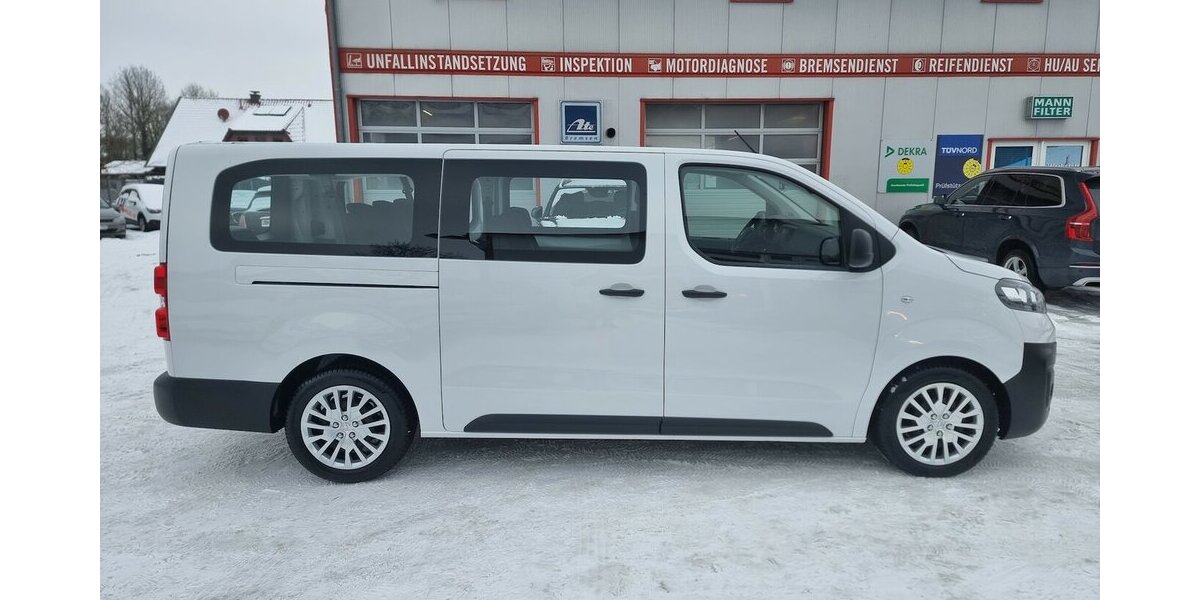 Opel Vivaro Edition M 9-Sitzer Automatik Zafira Life 87.900 km 27.900 &euro; Garrel 49681