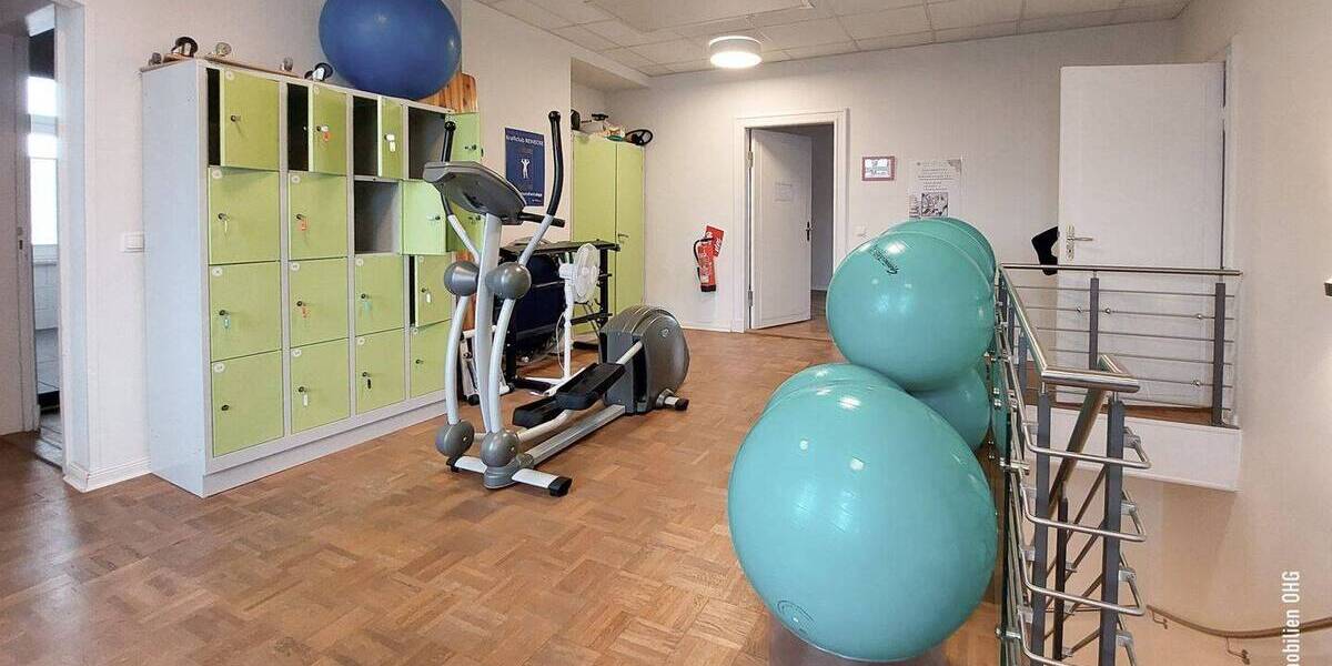 Gewerbeobjekt Drochtersen - 1 Zimmer, 235 m&sup2;, 2.900&euro; | Angebot:26798460