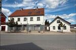Wohnhaus mit Ladenfläche und Nebengebäude zimmer