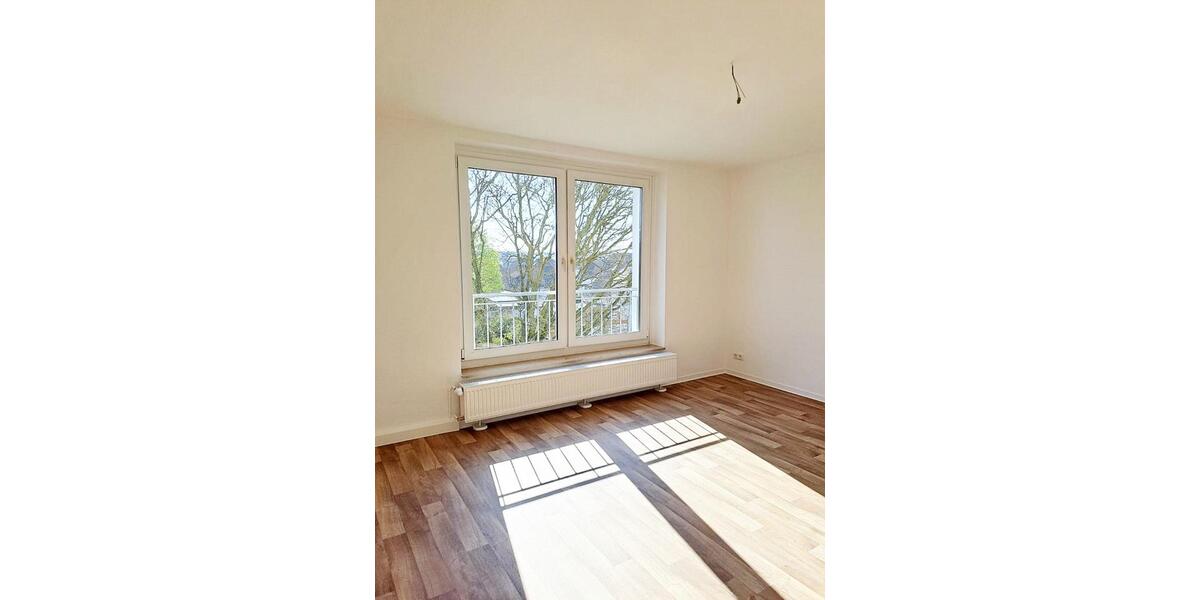 Etagenwohnung Köthen (Anhalt) - 3 Zimmer, 65 m&sup2;, 399&euro; | Angebot:26340930