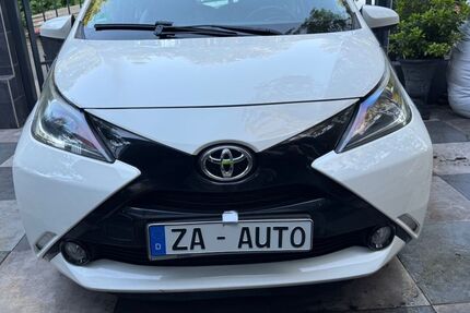 Toyota Aygo (X) 122.000 km 4.700 &euro; Hamburg 22523