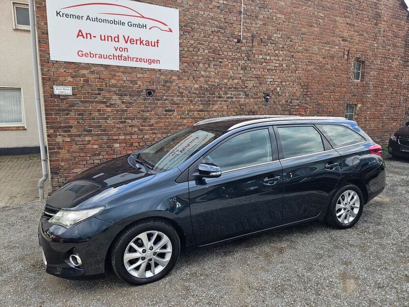 Auris