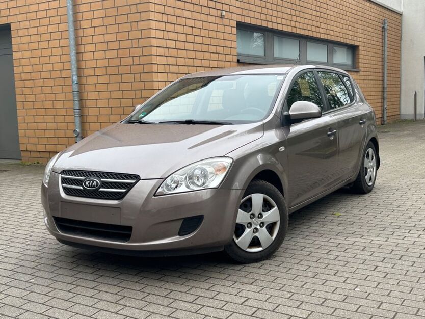 Kia ceed / Ceed 192.454 km 3.450 € Essen 45326