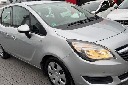 Opel Meriva 80.450 km 8.900 &euro; FRANKFURT AM MAIN 60488