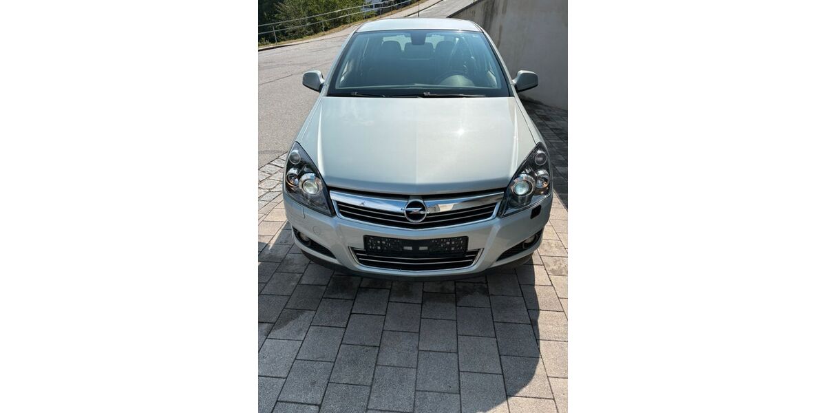 Opel Astra 101.684 km 3.999 &euro; Fürstenstein 94538