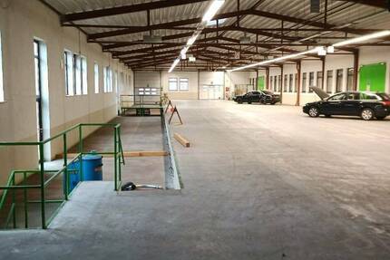 Nähe A3 Produktionshalle mit Rolltor, Starkstrom, Licht, Heizung - Gewerbeobjekt Neustadt an der Aisch | Angebot:26477315