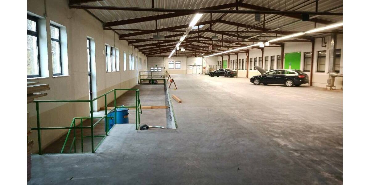 Nähe A3 Produktionshalle mit Rolltor, Starkstrom, Licht, Heizung - Gewerbeobjekt Neustadt an der Aisch | Angebot:26477315