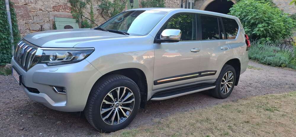 Land Cruiser