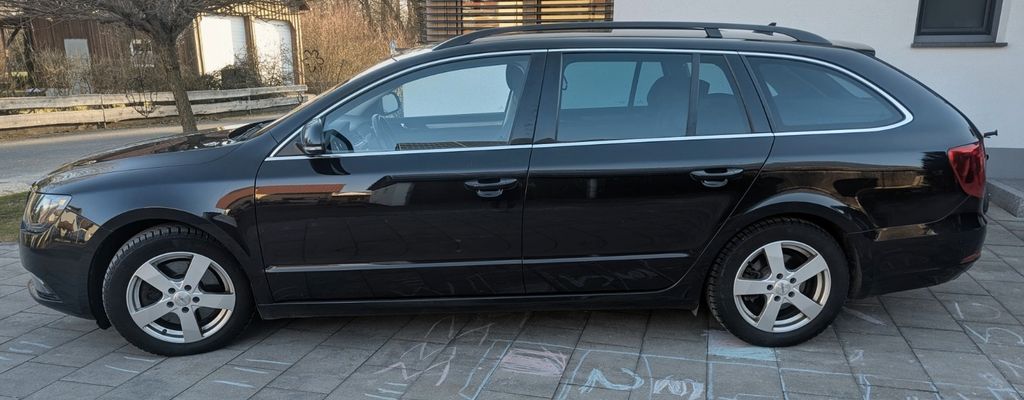 Skoda Superb 192.000 km 9.100 &euro; Hahnbach 92256