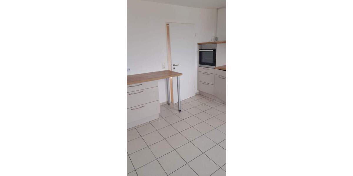 Etagenwohnung Dollern - 4 Zimmer, 85 m&sup2;, 890&euro; | Angebot:25878435