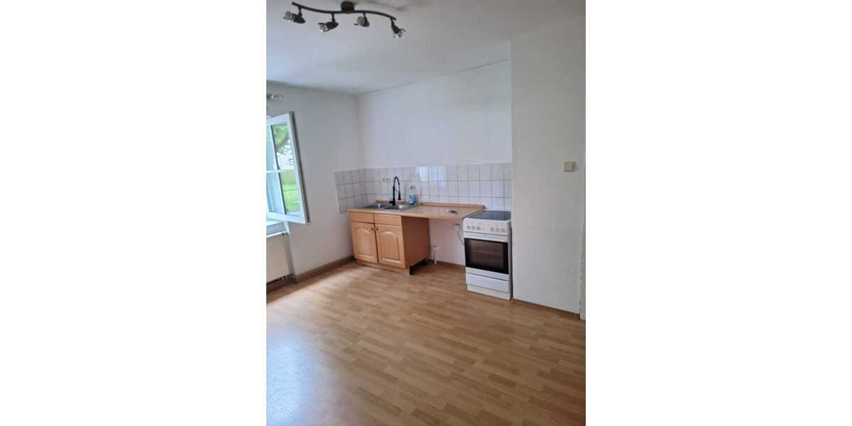 Einziehen & Wohlfühlen: Barrierefreundliche 2-Zimmer-Wohnung mit saniertem Bad - Erdgeschoßwohnung Bad Lauchstädt Kleinlauchstädt | Angebot:26526549
