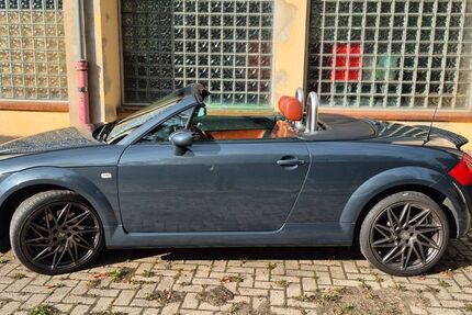 Audi TT 137.000 km 8.950 &euro; Osnabrück 49088
