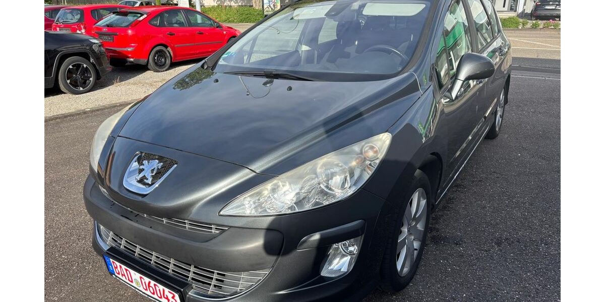 Peugeot 308 149.000 km 4.690 &euro; Baden-Baden 76532