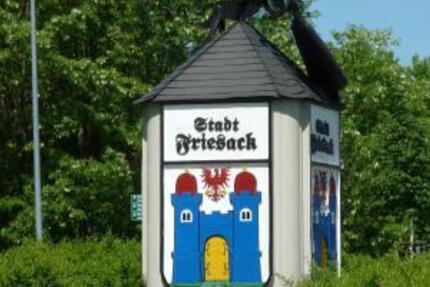Haus Friesack - 8 Zimmer, 290 m&sup2;, 220.000&euro; | Angebot:26931561