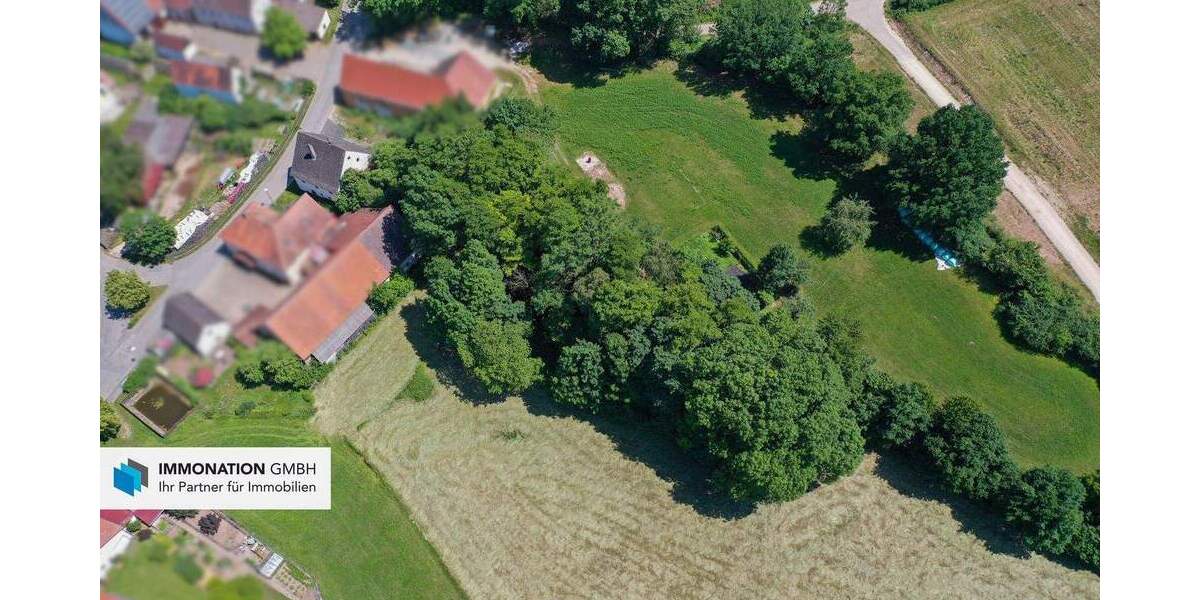 RESERVIERT! IMMONATION! Baugrundstück in Roßtal mit Altbestand zimmer