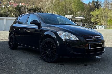 Kia ceed / Ceed 127.000 km 3.700 &euro; Langelsheim 38685