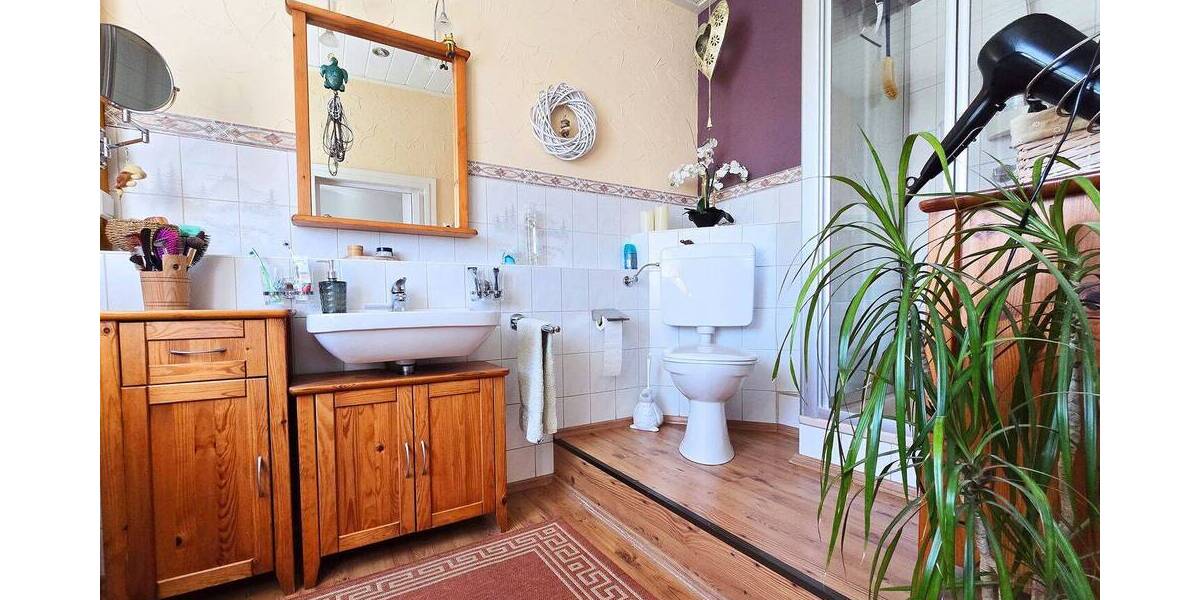 Mehrfamilienhaus, Wohnhaus Gröbzig Gröbzig - 8 Zimmer, 290 m&sup2;, 85.000&euro; | Angebot:26858802