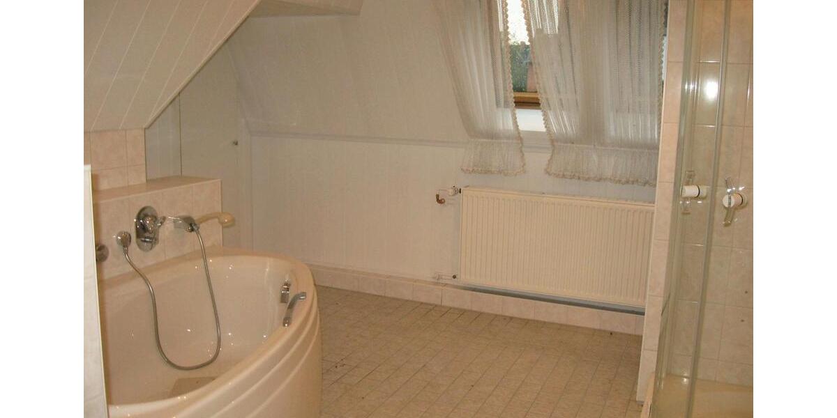 Doppelhaushälfte Uelzen - 10 Zimmer, 225 m&sup2;, 329.900&euro; | Angebot:25840954