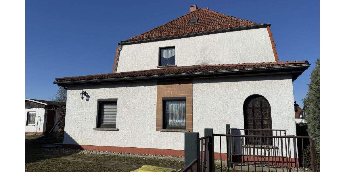 Doppelhaushälfte Gröditz Nauwalde - 4 Zimmer, 132 m&sup2;, 175.000&euro; | Angebot:24858559