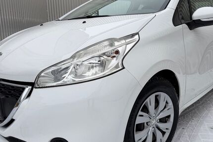 Peugeot 208 81.900 km 5.990 &euro; Viersen 41748