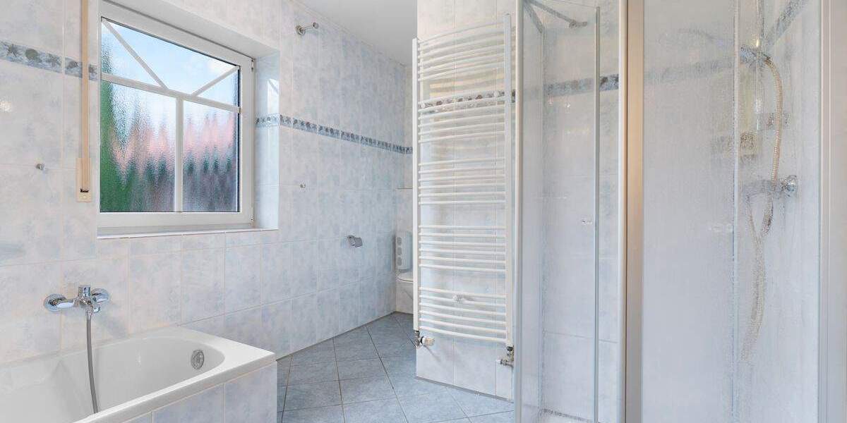 Einfamilienhaus Blomberg - 5 Zimmer, 155 m&sup2;, 399.000&euro; | Angebot:25679589