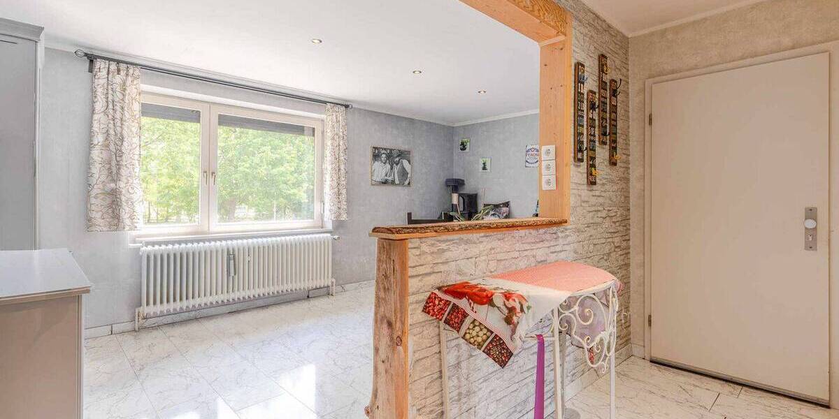 Etagenwohnung Lüneburg Weststadt - 4 Zimmer, 93 m&sup2;, 285.000&euro; | Angebot:25691286